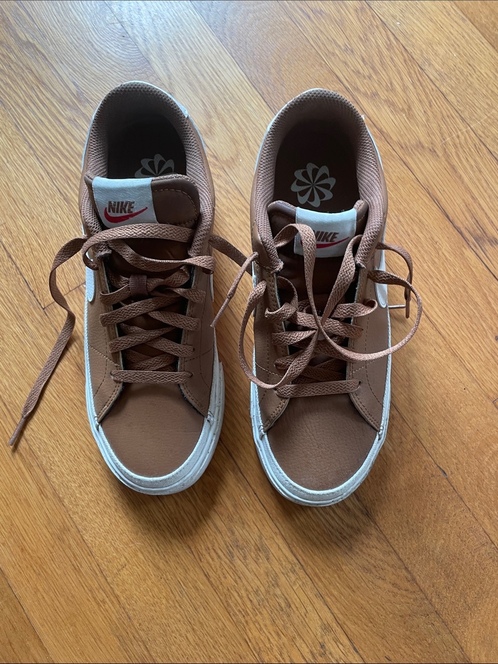 Nike Men's Brown and White Low-Top Sneakers